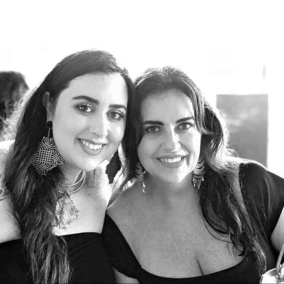 Meet your Posher, Lisa - Picture 1 of 1